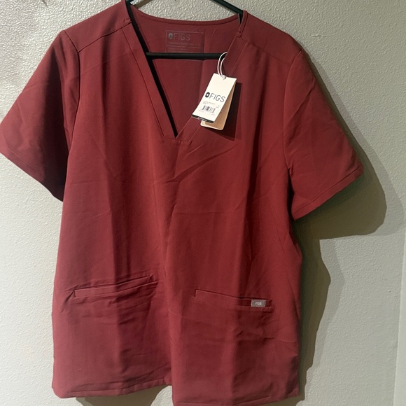 Figs Tops - FIGS Women’s scrub top. XL NWT. Dusty Rose color.